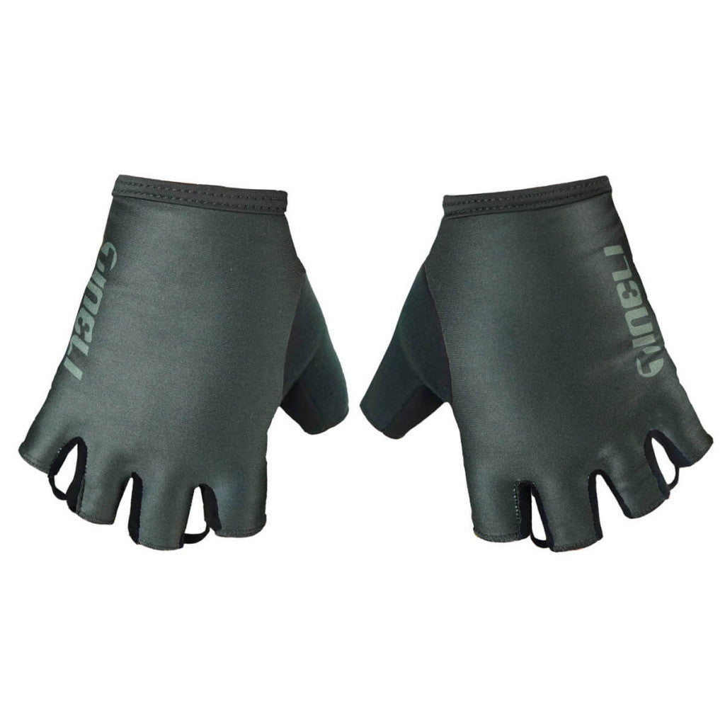 Core Black Aero Gloves