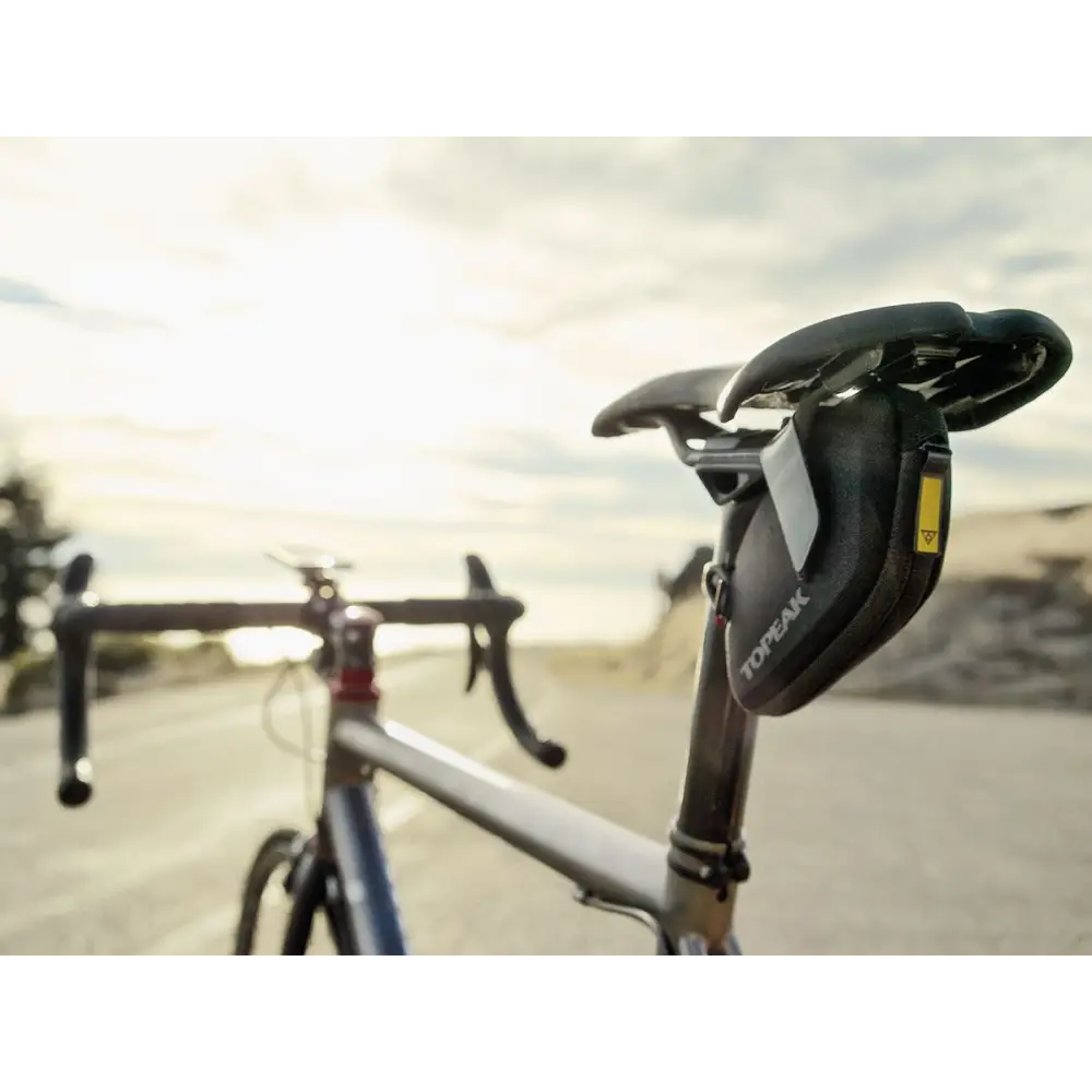 Topeak Dynawedge Strap - on - Topeak Saddle Pack Weatherproof Dynawedge Strap - on Small