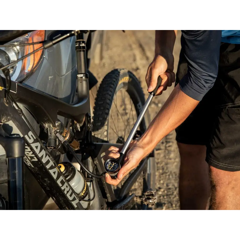 Topeak Pocketshock DXG XL - Topeak Shock Pump Pocketshock DXG XL with dial gauge