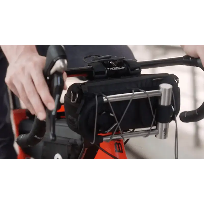 ULAC Neo Porter Coursier GT Handlebar Roll 1.7L - ULAC Handlebar Bag Neo Porter Coursier GT 1.7L with Carabiner - Onyx