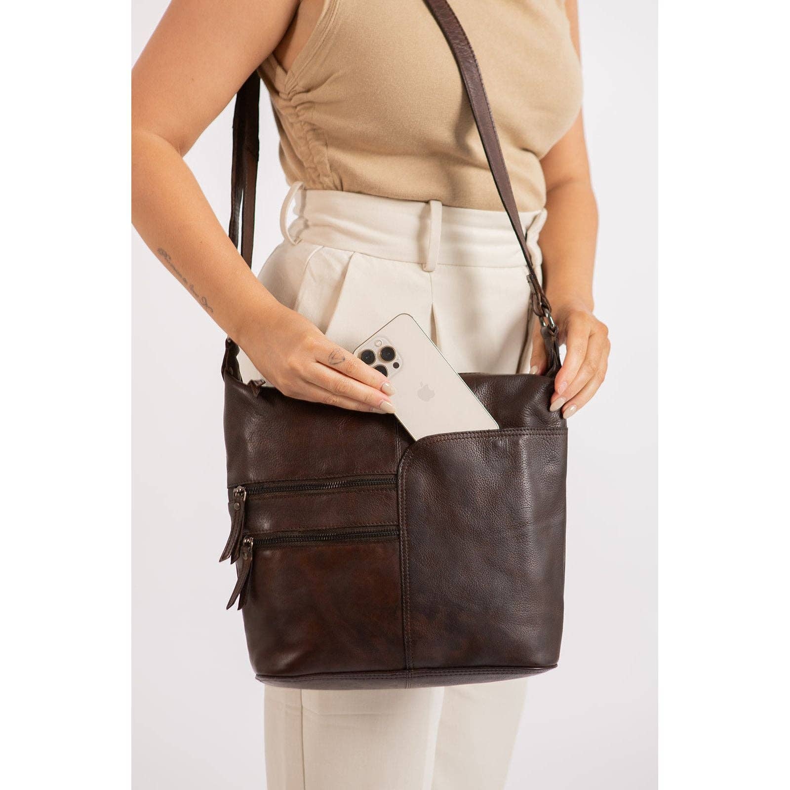 Greenwood Leather AU - Leather Shoulder bag Bianca Brown GW6847BRN