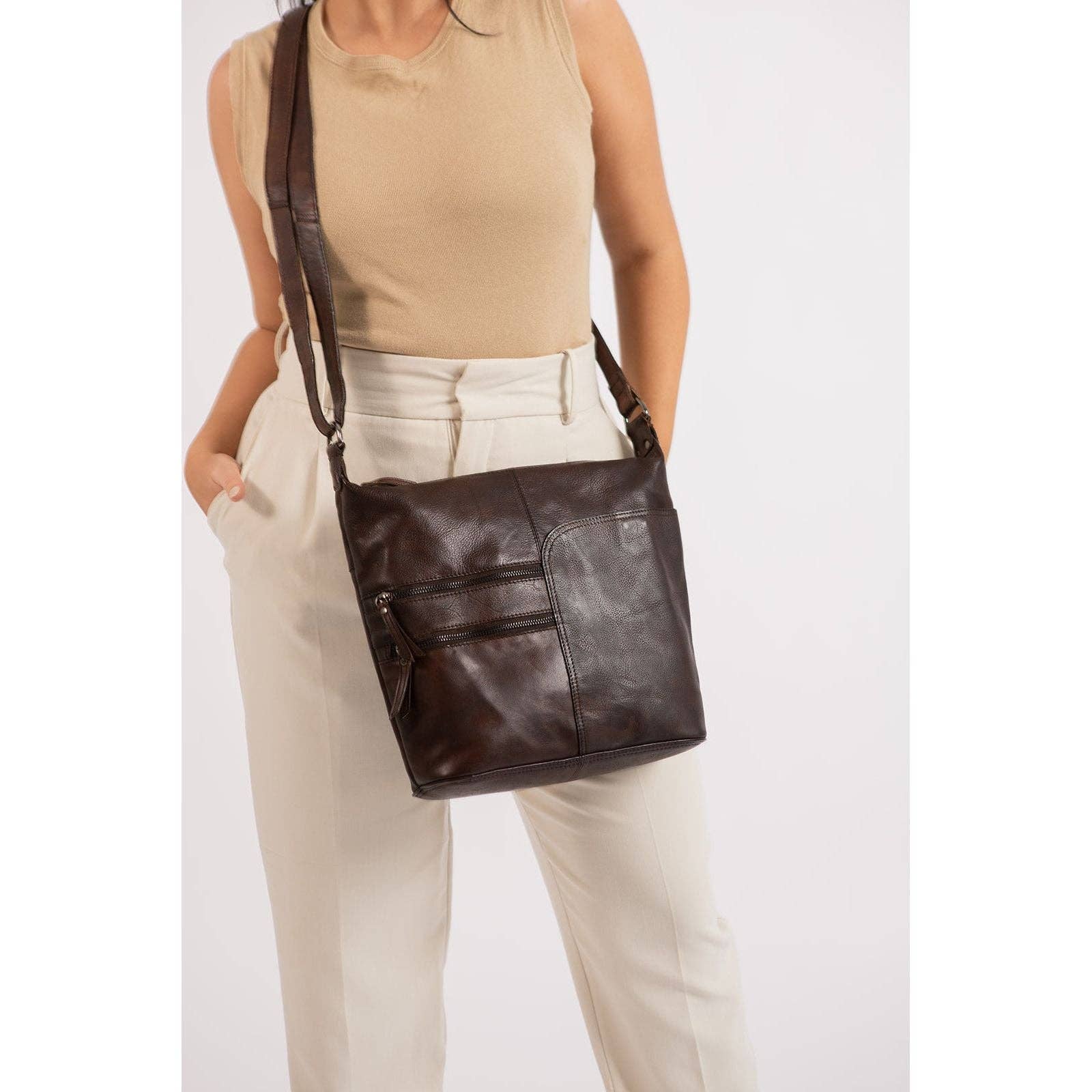 Greenwood Leather AU - Leather Shoulder bag Bianca Brown GW6847BRN