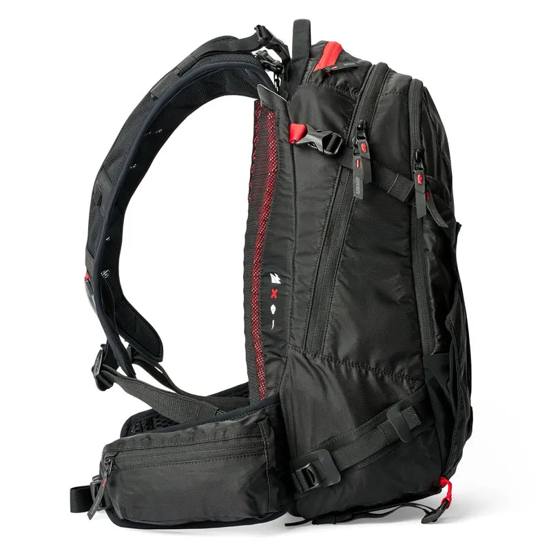 USWE Zippered VST 25L Day Pack