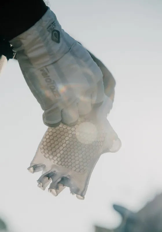 VeloToze Glacier Gloves White