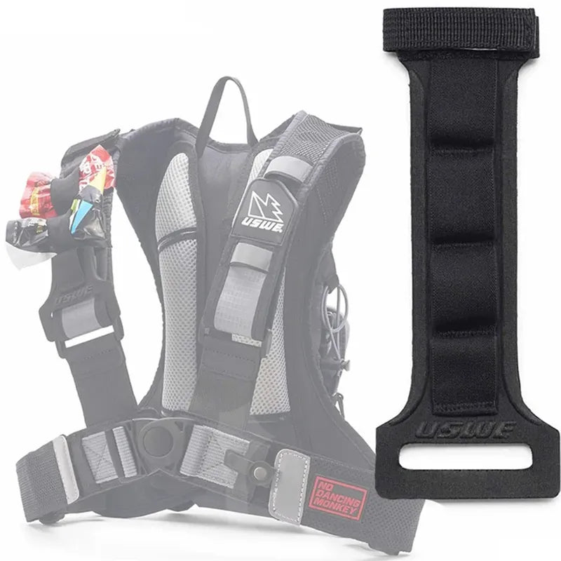 Fuel Rack holds gels and snacks, fits to the shoulder straps of any pack. Size 4x19 cm, 4 x elastic loops for gels